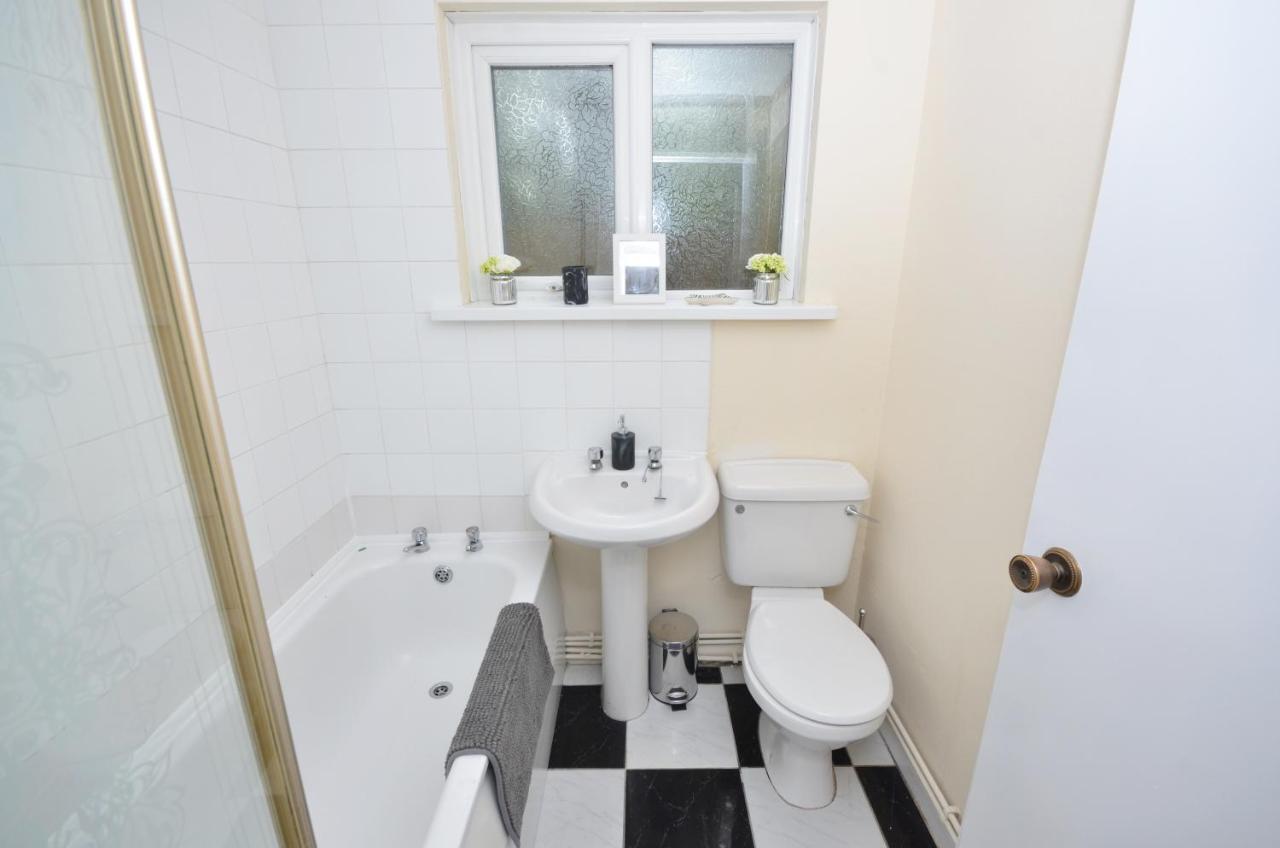 Bright Stylish 2 Bedroom Garden Apartment South Belfast Close To Everything Екстер'єр фото